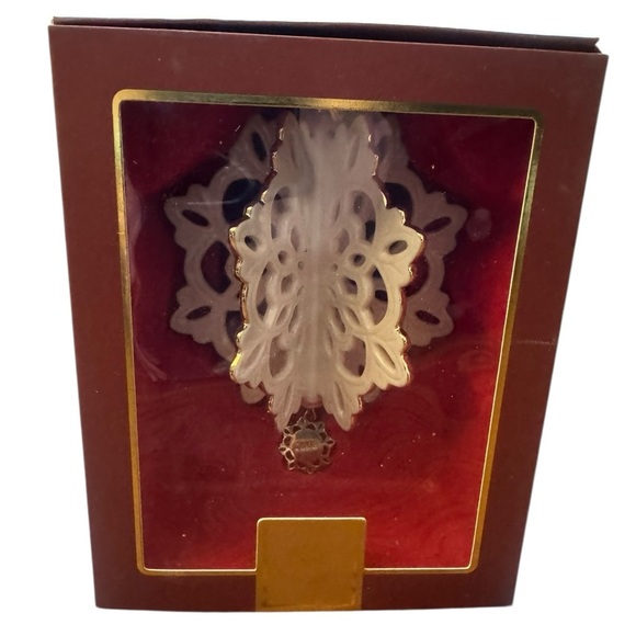 LENOX 2008 FROSTED FANTASY 3D SNOWFLAKE Ornament NEW in BOX Christmas Holiday